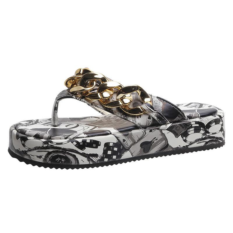 2025 summer foreign trade thick bottom round toe slippers women's European and American graffiti chain decorative flip-flops wish