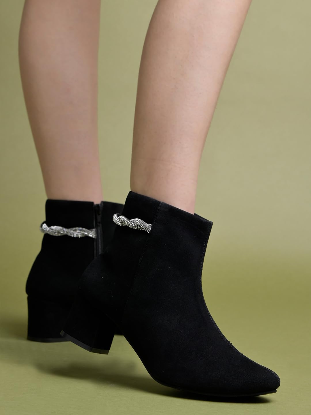 Shoetopia Женские короткие ботильоны на массивном каблуке с нескользящей подошвой, удобные модные ботильоны на щиколотку | Мягкая амортизирующая подошва | Для повседневной носки, вечеринок и зимы EU41 : 24CM чёрный