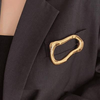 Hollow Metal Minimalist Brooch Pin - 2026 Fashionable Coat Suit Accessory Corsage