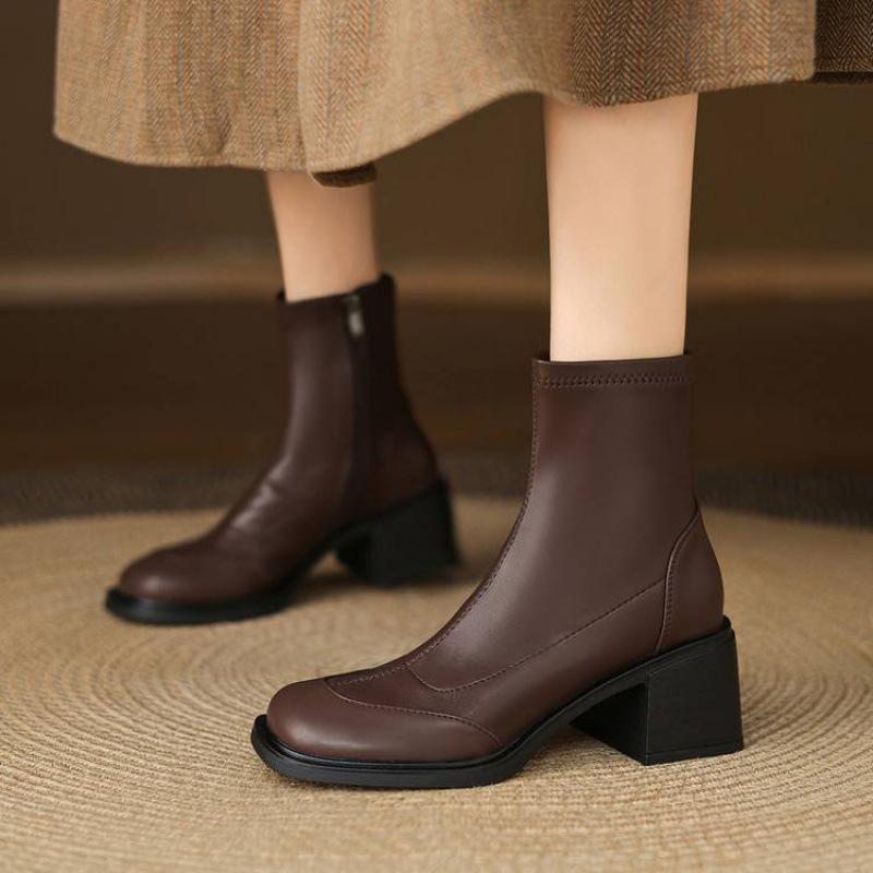 Autumn and Winter Leather High Heel Knight Boots Women's Rubber Sole Square Heel Round Head Korean Comfortable Side Zipper Women's Medium Boots
