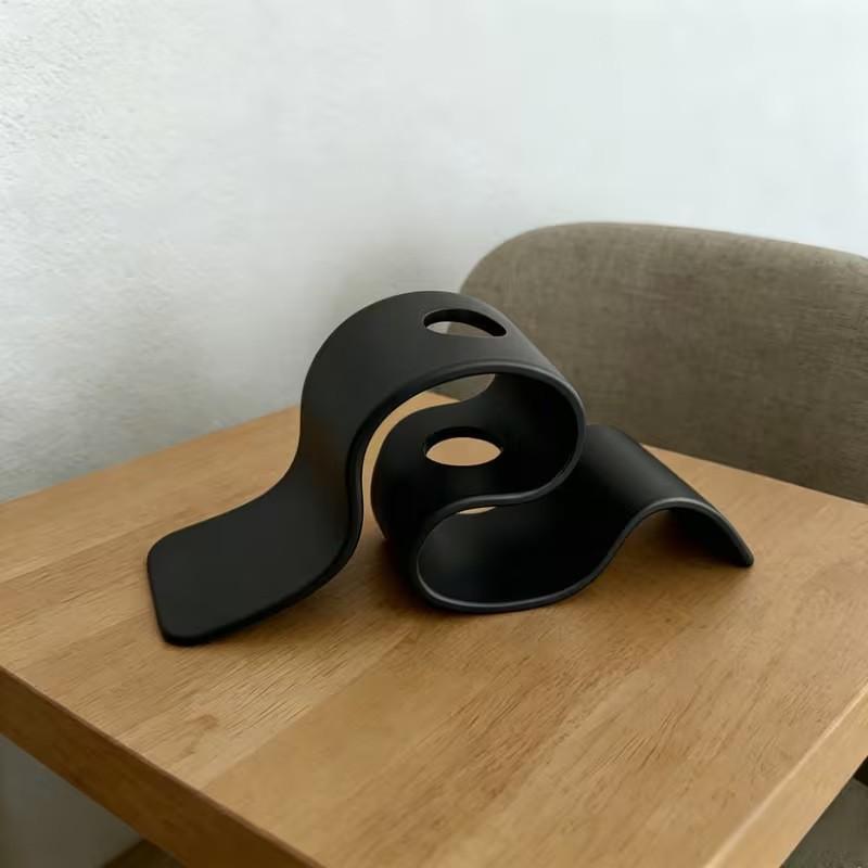 Minimalist Ribbon-Shaped 3D Printed Vase Curved Creative Decor for Dried Flowers Balcony Table Ornament