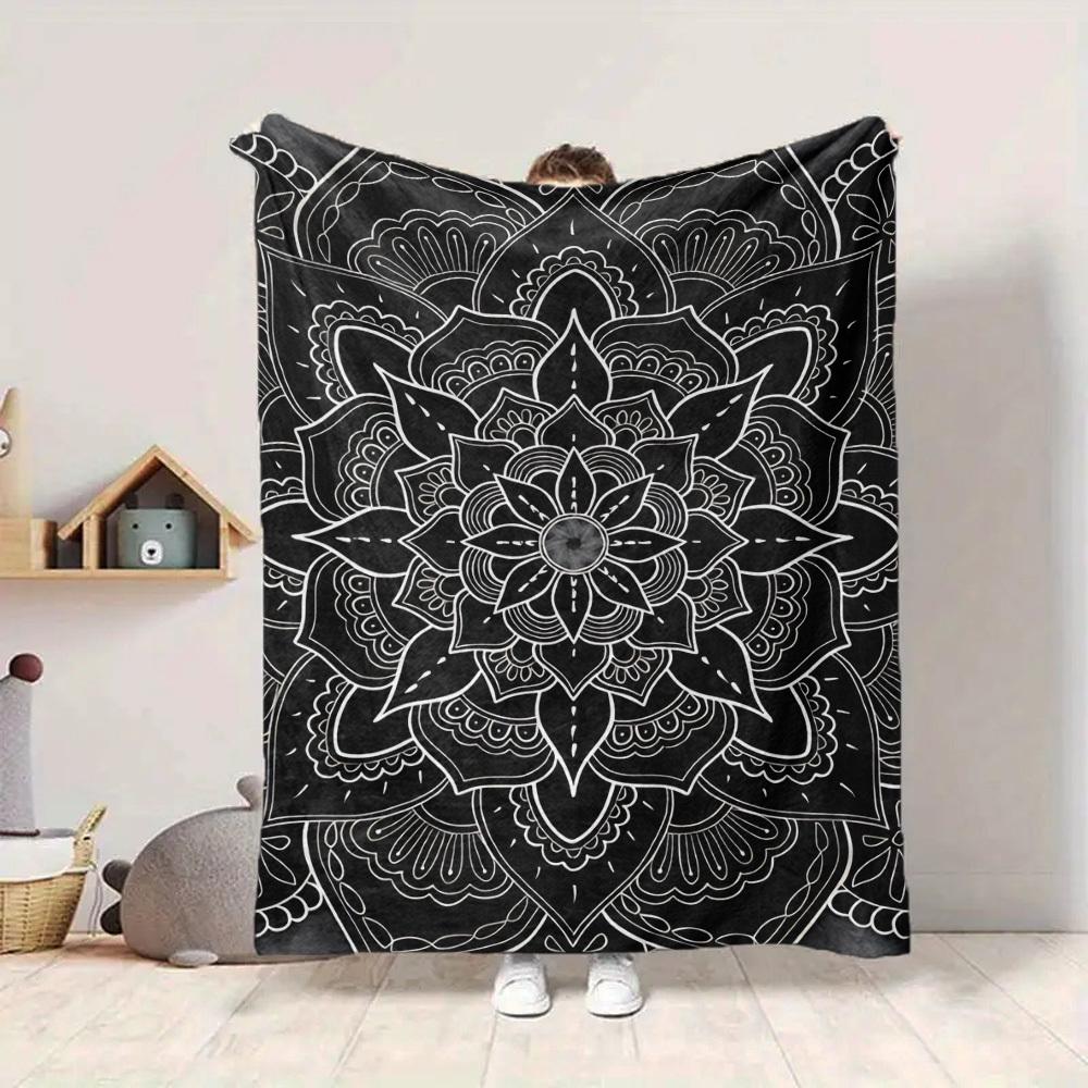 1pc Black Mandala Soft & Warm Polyester Knit Blanket, Digital Printed, All-Season Throw for Napping, Traveling, Sofa yy250906019