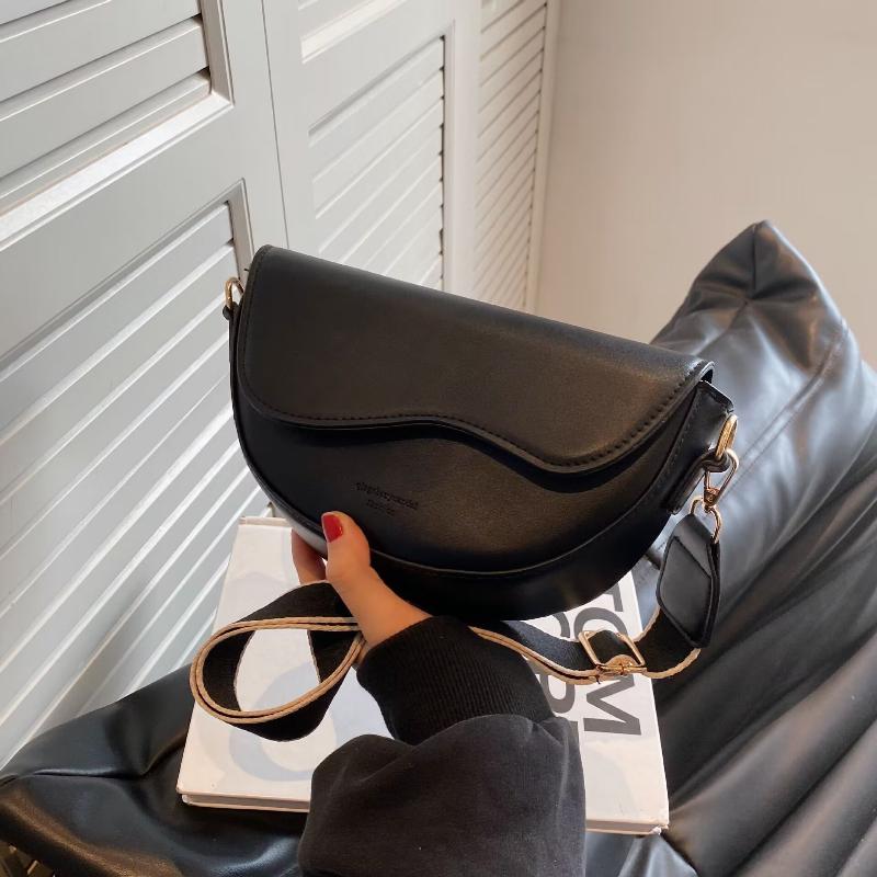 Retro Torba z klapką w jednolitym kolorze dla kobiet Mała torebka typu siodło pod pachę Premium tekstura Damska torebka Wiosna Nowa Popularna torba listonoszka Modne torby na jedno ramię