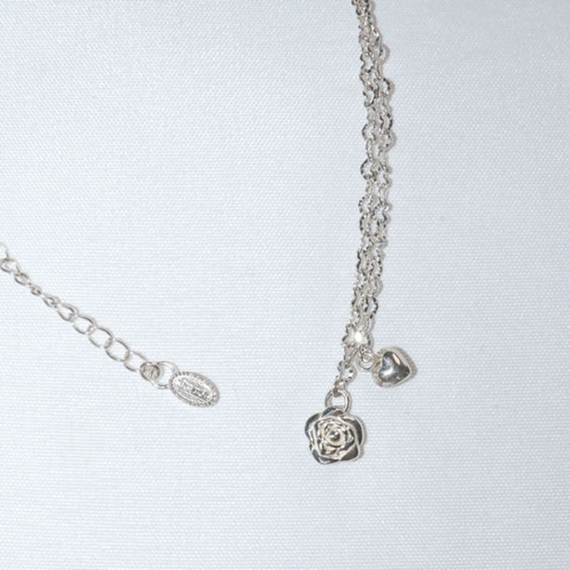 LOASI Lovely Rose. Rose Heart Chain Necklace