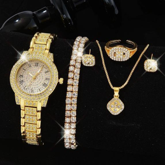 Ladies Fashion Bracelet Watch Diamond Inlaid Watch Cornucopia Roman Quartz Watch Women'S Watch