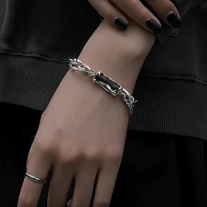 Silbernes Geschichtetes Gestapeltes Schwarzes Kristallarmband für Damen Dunkles Gotisches Vielseitiges Kettenglied Verstellbares Armband