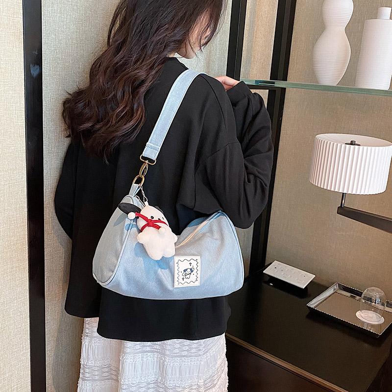 Cute Commuting Cowboy Bag with Fresh Appearance, Crossbody Bag for Women  New Casual and Versatile Girl Pillow Bag