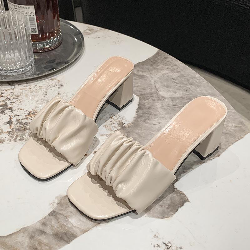 New high-heeled cool slippers for women's summer thick-heeled fashion outer wear one-word mop medium-heeled fitting shoes for women