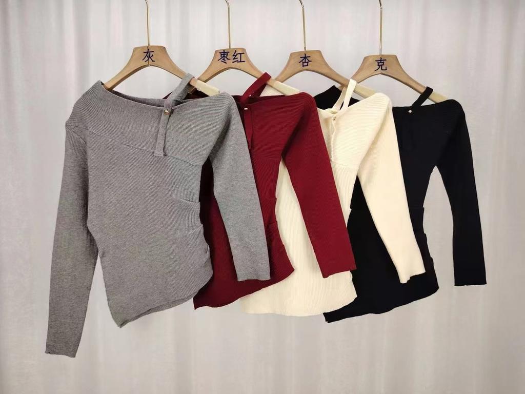 Design slanted shoulder knitted top women's inner wear autumn new niche irregular slim-fitting chic shirt bottoming shirt