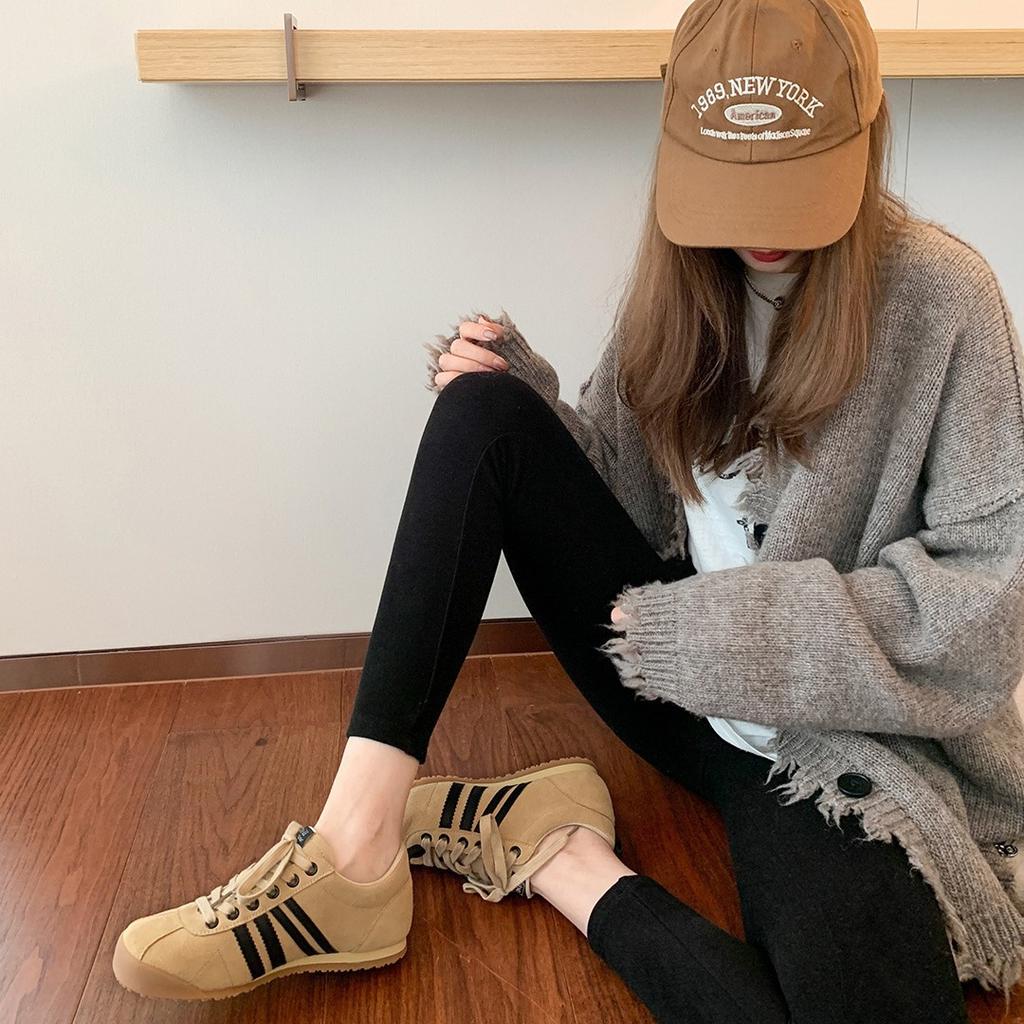 Su Yinyin Has the Same 2025 New Maillard Lace-up Sports and Leisure German Training Shoes, Women's Board Shoes Are Versatile