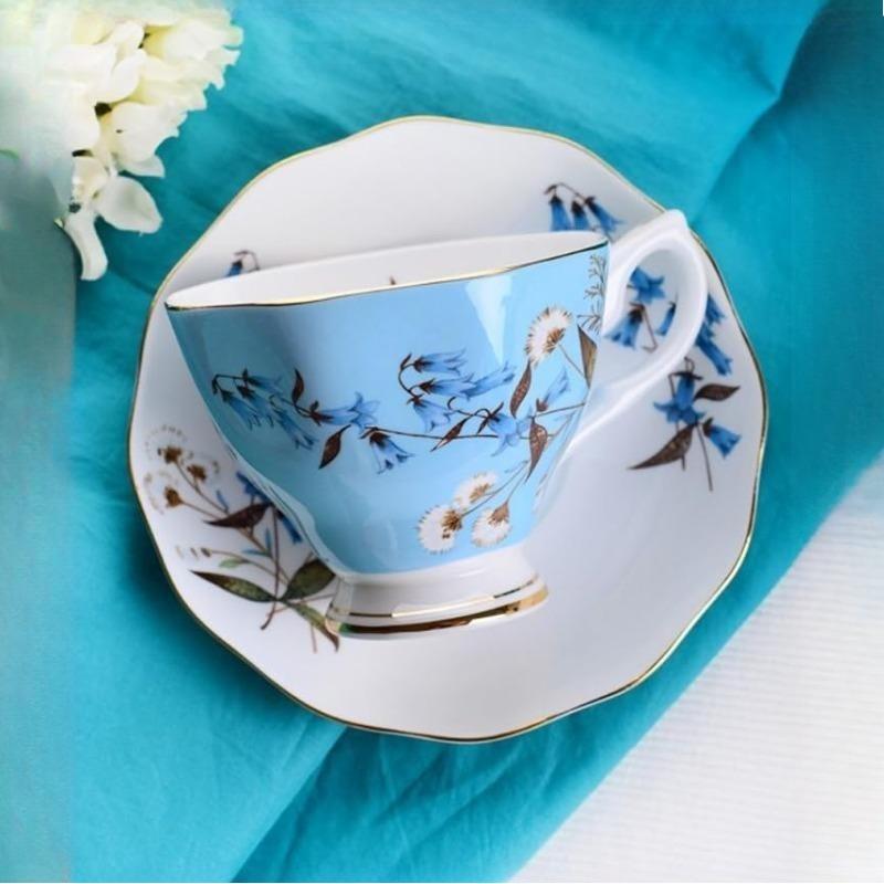 Floral Coffee Cup Sets 170ml Vintage Fine Bone China Tea Cup Spoon and Saucer Set Gold Trim Fine Dining and Table Decor