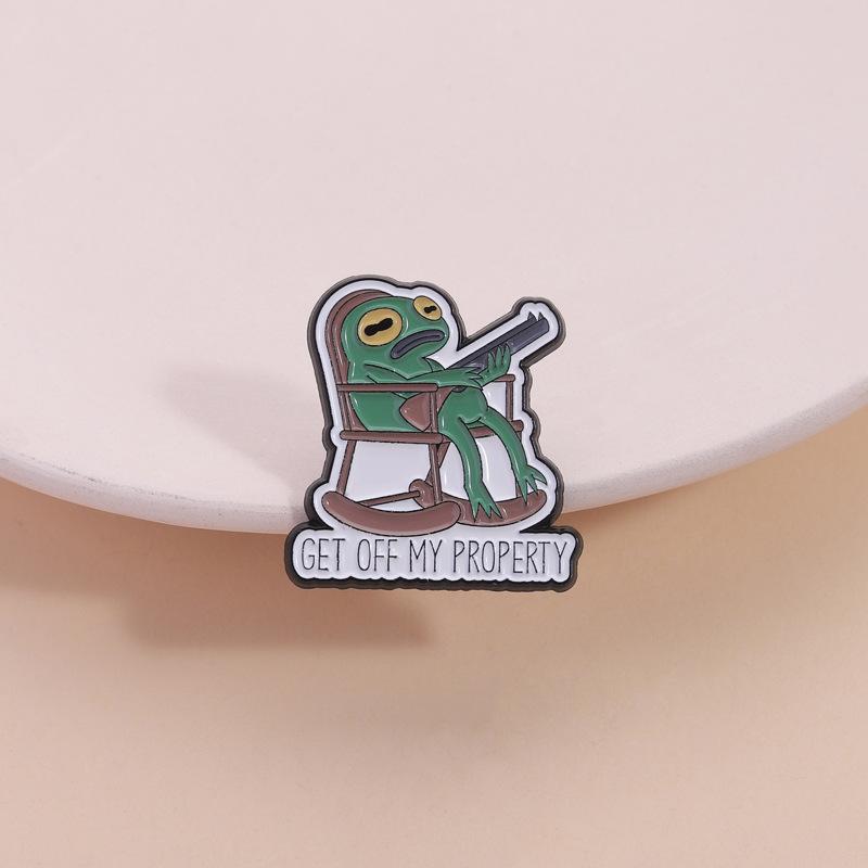 GET OFF MY PROPERTY Enamel Pins Cartoon Green Angry Frog in Chair Brooches Lapel Badges Funny Quotes Jewelry Gift for Friends