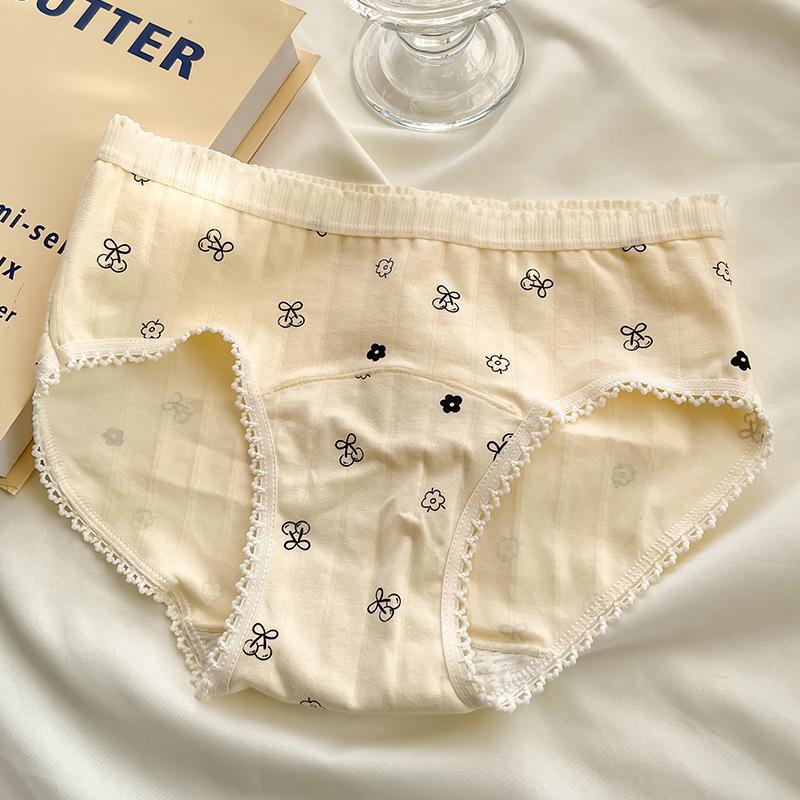 Mid Waist Skin Friendly Breathable Antibacterial Panties Made of Pure Cotton Antibacterial Cartoon Student Women’s Panties