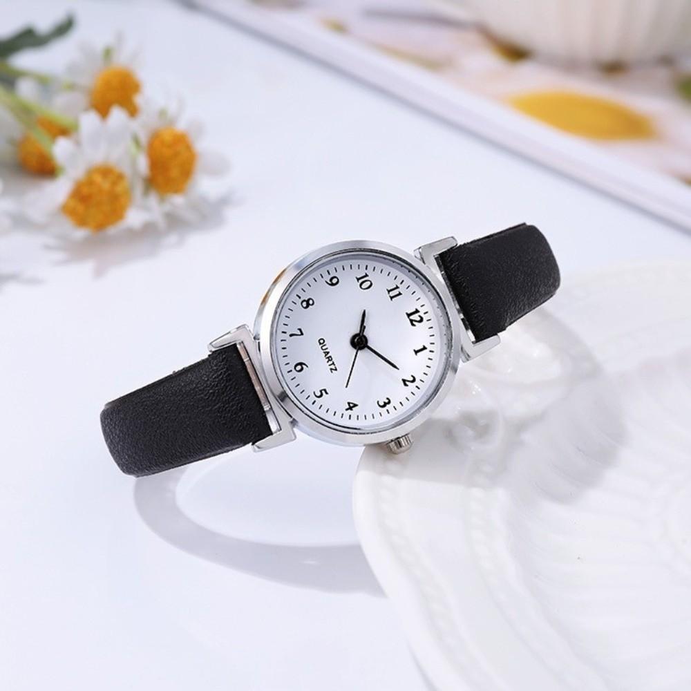 PU Leather Strap Women Watch Round Dial Ladies Wristwatches New Quartz Watch Gifts