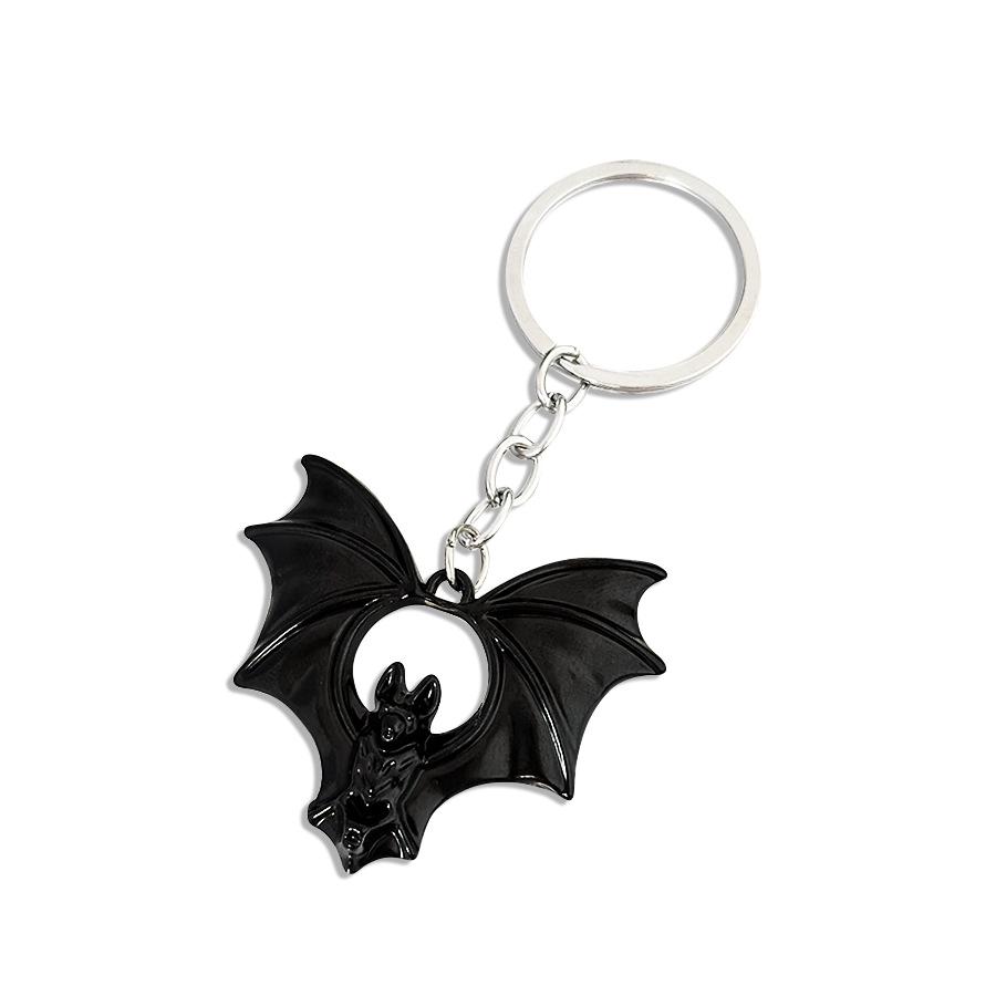 Gothic Bat Keychain - Retro European American Charm, Trendy Bag Pendant, Personalized Gift