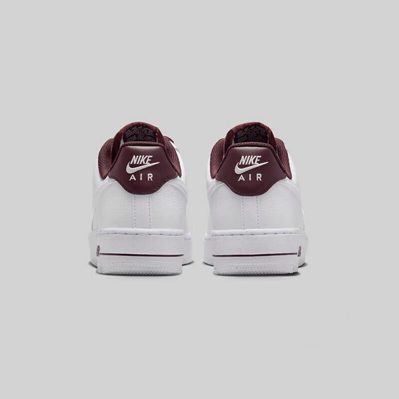 Nike Women's Air Force 1 '07 Vintage Sneakers