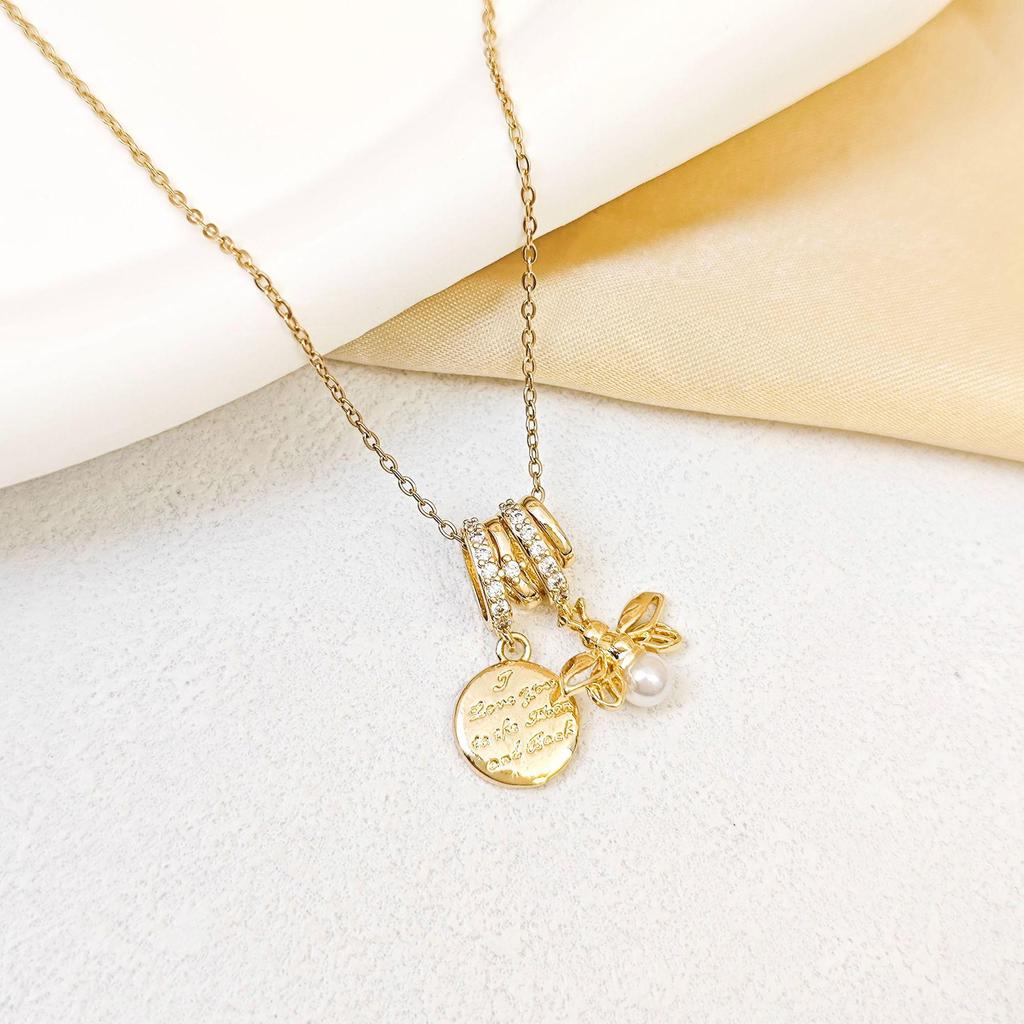 Women's Gold-Plated Copper Necklace: Luxury Fu Lu Pendant Clavicle Chain - Versatile Fashion Accessory