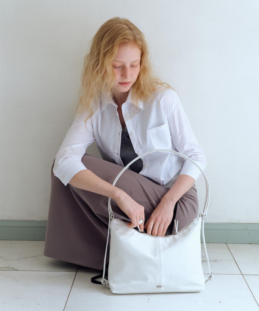 Ovhee Elin Two-Way Bag_White