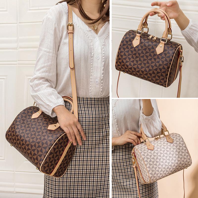 2026 Lente Trendy Eenvoudige Boston Print Kussen Handtas Crossbody voor Vrouwen