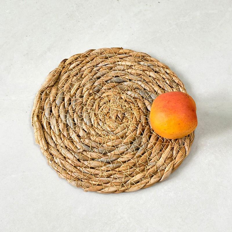 Natural Woven Grass Heat Resistant Trivet Dining Table Kitchen Pot Pad Round Non-Slip Coaster Set