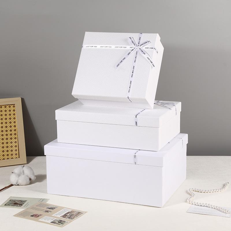 Valentine's Day White Lid & Base Gift Box for Lipstick - Elegant Holiday Packaging