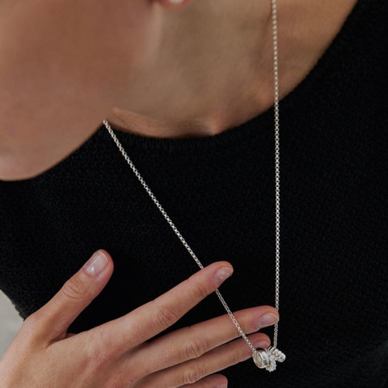 etrive Trio Pendant Necklace