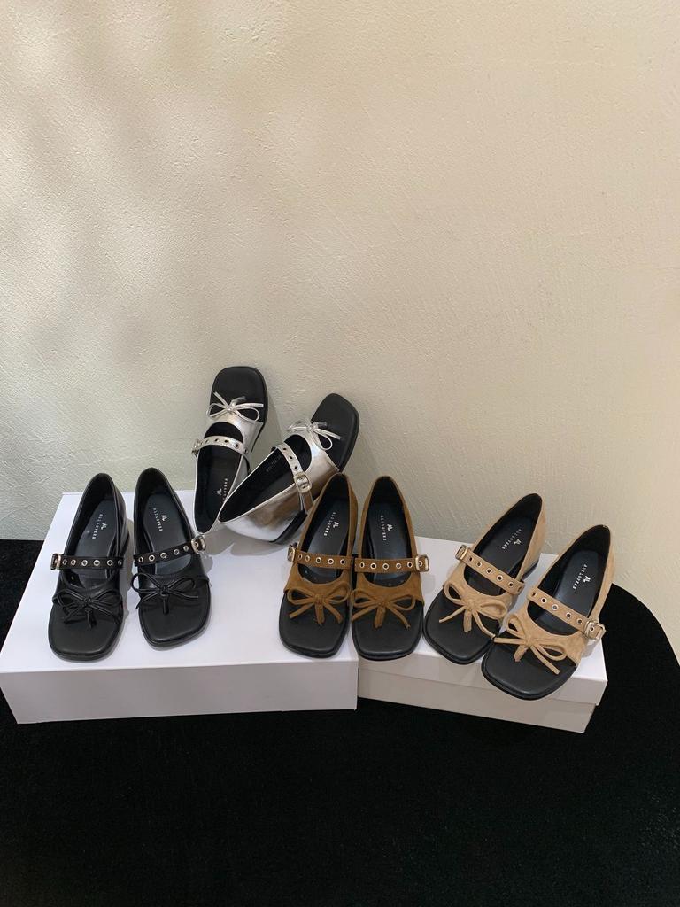 Neue Retro-Sandalen für Damen, Herbst 2025: Gürtelschnalle, 5,5 cm Zehenhöhenverstärkung, römische Sandalen, ideal für Pendler.