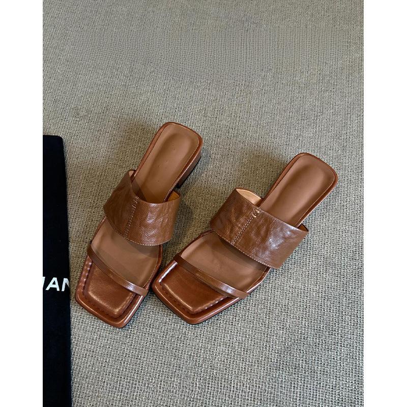 French thick heel square head half drag women's new summer wear retro and beautiful one-word drag Roman sandals are not tired