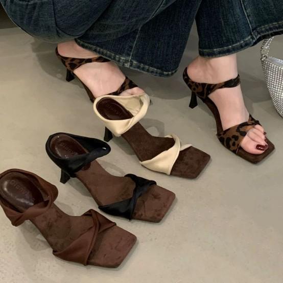 2025 New Summer Square Head One-word with Stiletto Half-drag Open-toed Women's Sandals