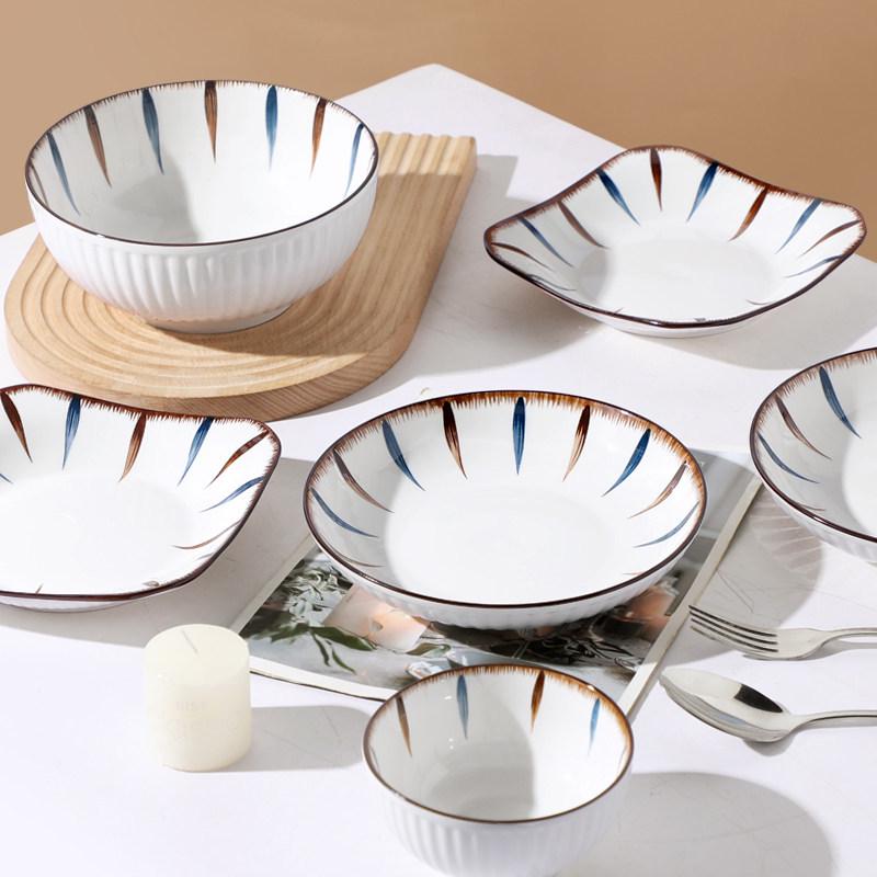 Japanese Ceramic Tableware Set: Microwaveable Rice Bowls, Plates, Noodle Bowls, and Large Soup Bowls for Home Use