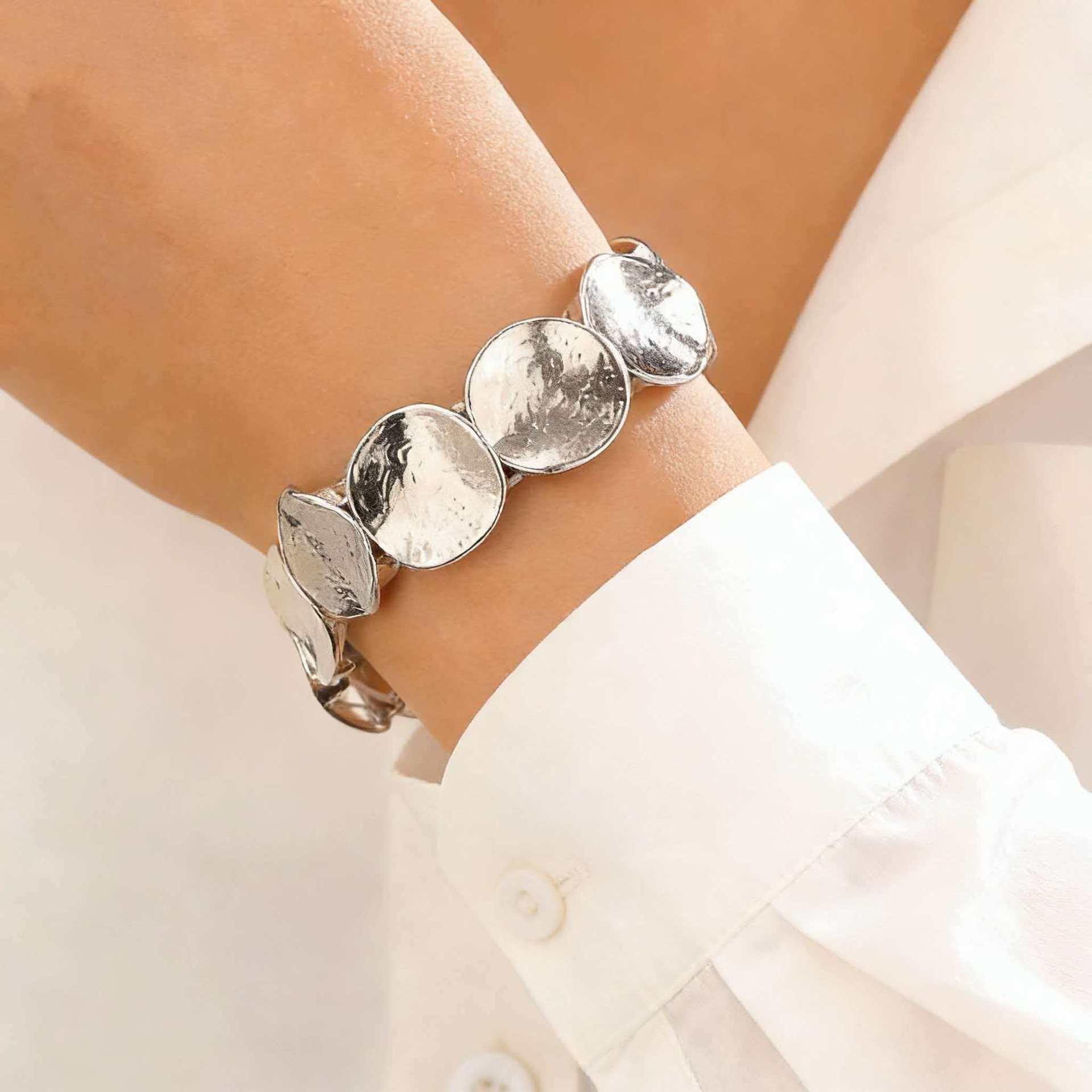 Европейский и Американский Металлический Текстурированный Геометрический Эластичный Браслет - Высококлассная Простота