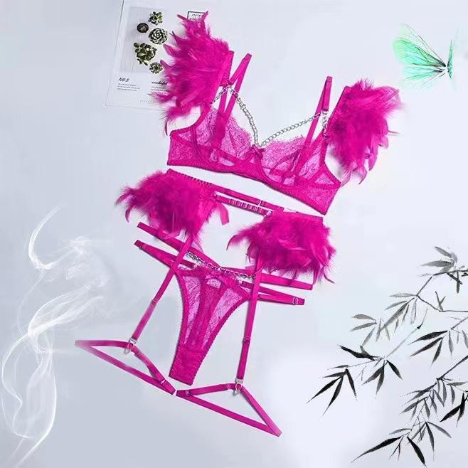 Sexy Lingerie Sets Exquisite See Throug Lace Feather Exotic Underwear Set Metal Chain Bra And G-String Garter Belt 3 Piece Suits