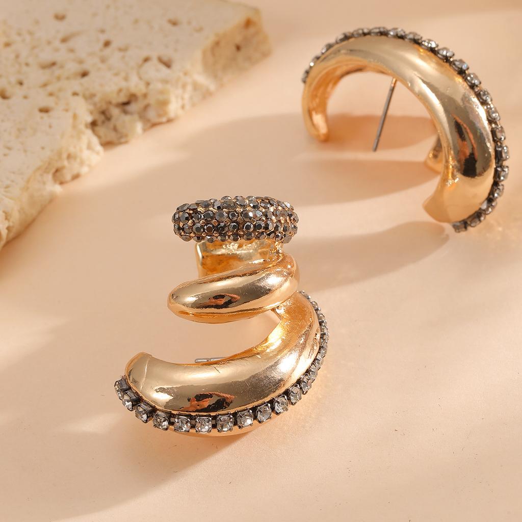 Exaggerated curved full diamond multi-layer beach vacation style, summer fashion earrings, niche design earrings
