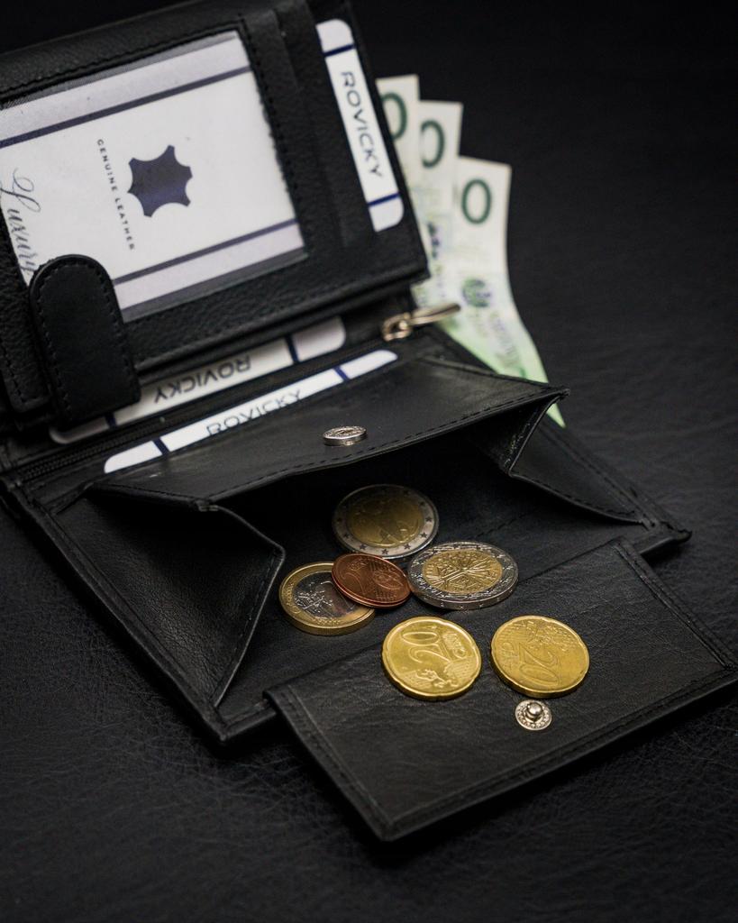 Men's vertical foldable wallet with a zipper pocket, genuine leather - Rovicky
