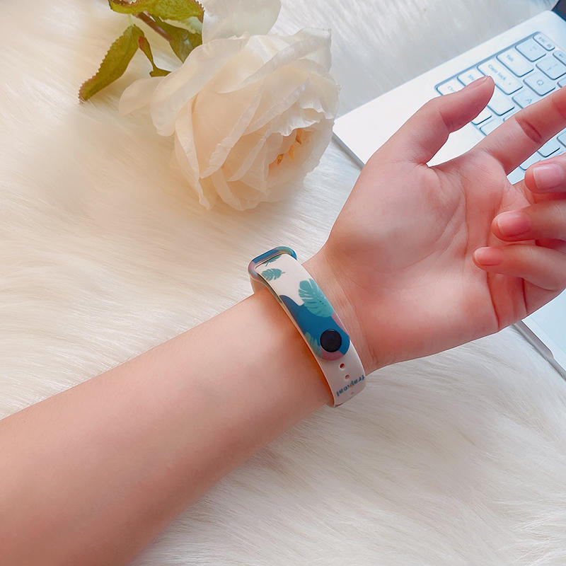 Řemínek na hodinky pro Xiaomi Mi Band 7 6 5 4 3 Náramek silikonový náramek Řemínek na zápěstí MiBand 3 4 band6 band7 Příslušenství k chytrým hodinkám