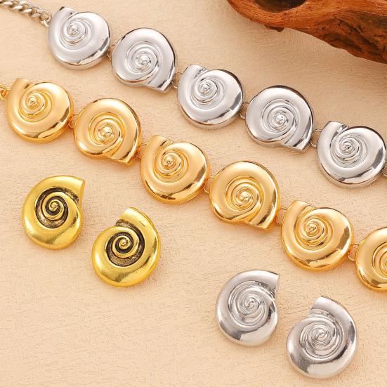 Necklace Earrings Set Exaggerated Snail Pendant And Earrings with Metallic Luster Bohemian Summer Party Jewelry for Beach Vacation And Party Wear