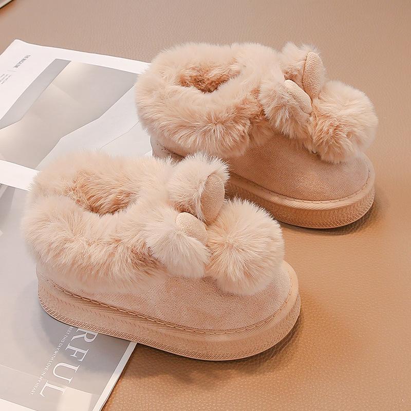 Children's Snow Boots 2025 New Little Girl Foreign Air Hairball Cute One-pedal Cotton Shoes Velvet Warm Short Boots