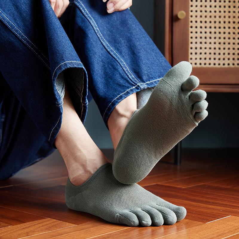 Men's Five-Toe Low-Cut Breathable Casual Socks - Solid Color, Versatile for Spring/Summer