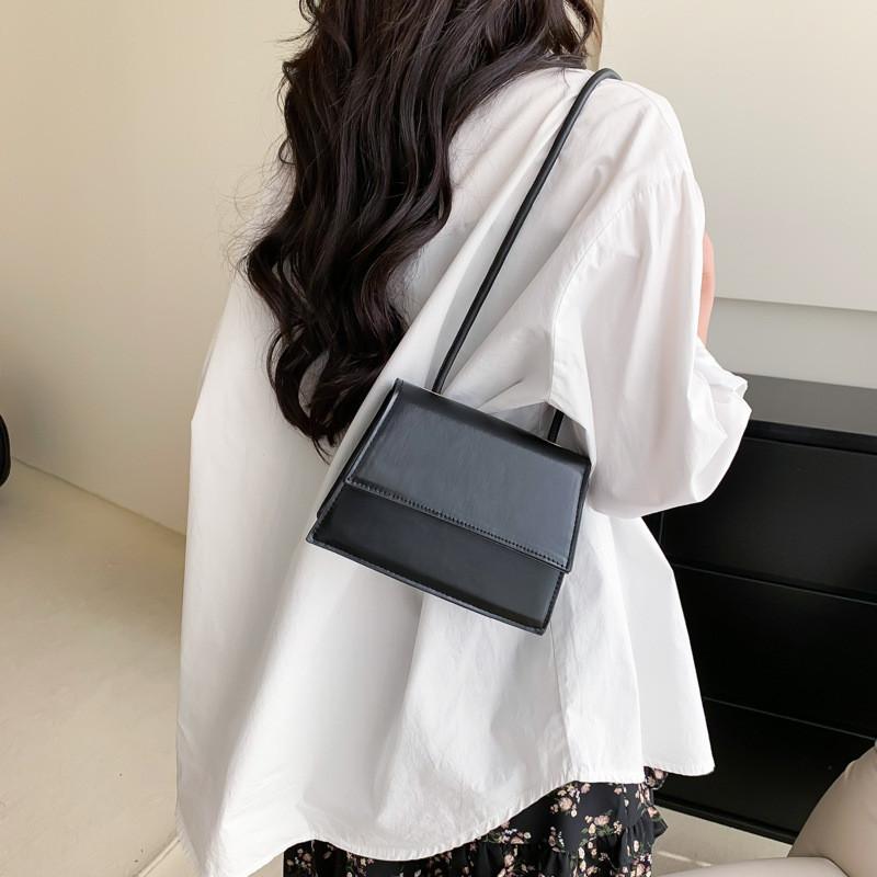 Stylish Minimalist Shoulder Bag For Women 2023 Trendy Casual Crossbody Bag