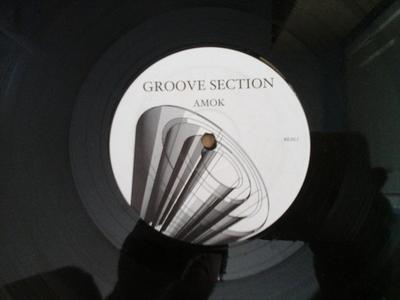 12-Zoll-Schallplatte RILLE ABSCHNITT - Amok REAL1 Nicht auf dem Label 2000 UK Tanz & Electronica Gebraucht