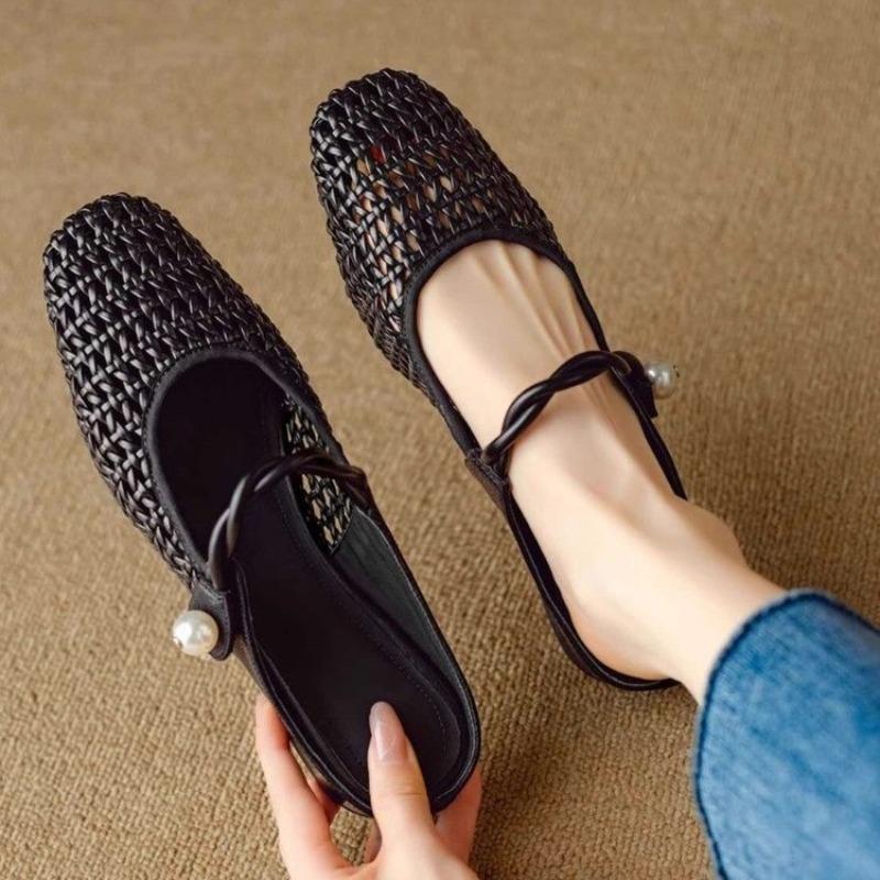 

Fashion 2025 Brand Ladies Shoes Closed Toe Women s Slippers Fashion Outdoor Casual Summer New Hollow Light Soft Bottom Flat Slippers 40 чёрный