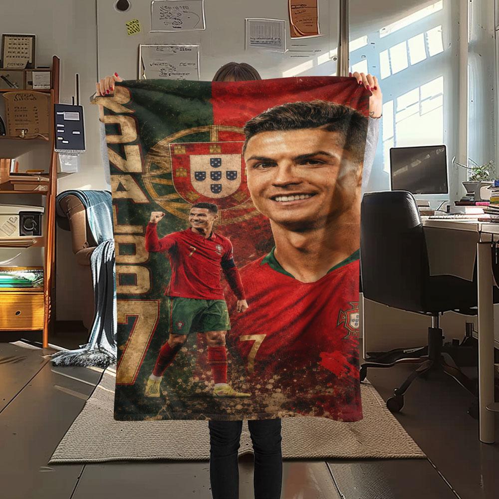 1PC CR7 Cristiano Ronaldo Patterned Flannel Blanket Suitable For All Seasons for Home Decor Warmth and Comfort Gifts Holiday Present
