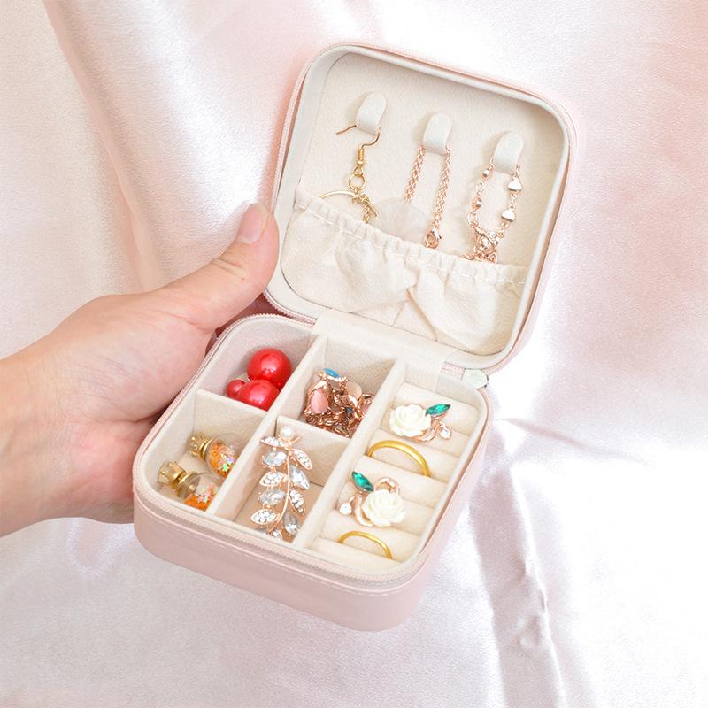 Jewelry Storage Box Portable Travel Jewelry Bag Earrings Necklace Storage Case for Women Ring Organizer PU Leather Display Case