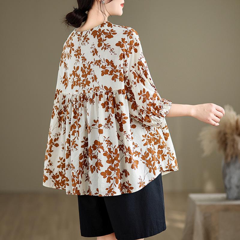 2024 Women's Loose Leaf Print Slim T-Shirt - Round Neck, Lightweight, and Comfortable