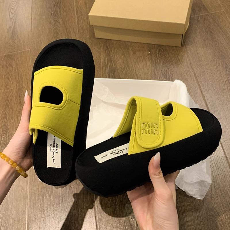 Thick-bottomed Velcro slippers for women's summer outer wear 2025 new height-increasing versatile high-end explosion with skirt cool slippers