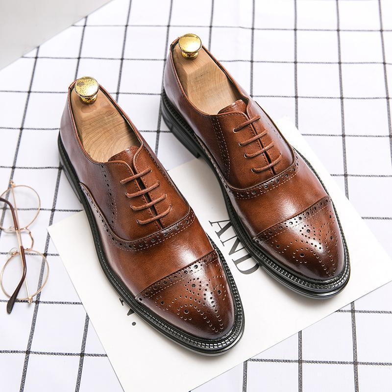 Casual leather shoes men's British pointed business dress to work groom wedding nightclub hairstylist black Korean version men's shoes