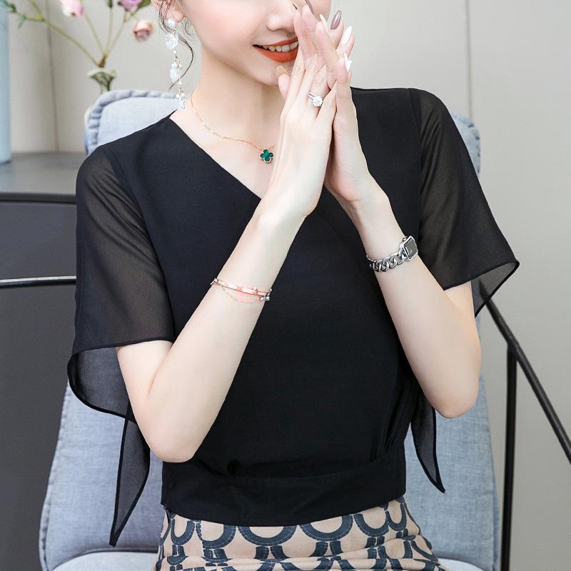 

Летняя женская шифоновая блузка с рукавами «летучая мышь» - Модная приталенная модель с коротким рукавом M чёрный