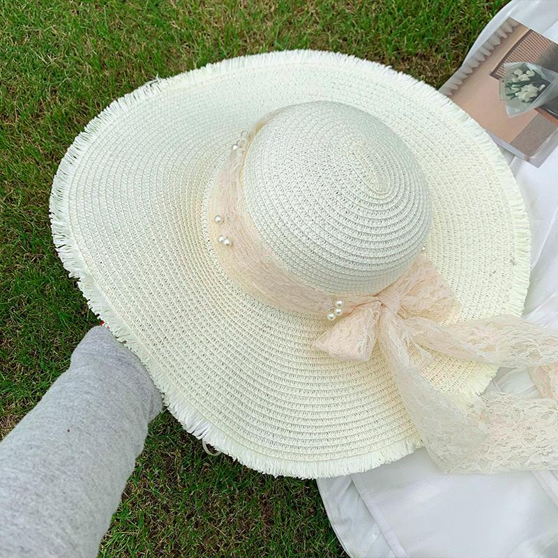 

2026 New Woven Straw Hat With Lace Bow For Women Summer French Style Large Brim Sunshade Hat Fashion Beige Girls Beach Sun Hat One Size