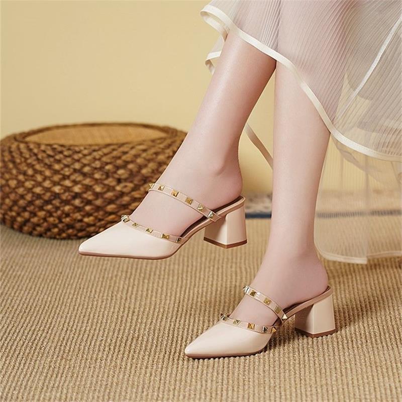 

Pointed thick heel high-end bag head drag 2025 new one-pedal middle heel rivet French outer half slippers women 40
