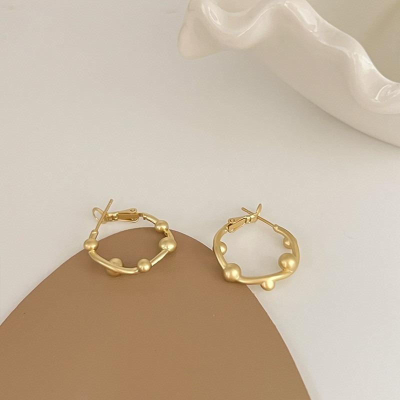 Gold Ring Earrings Women's Ear Buckles Light Luxury High-end Earrings Autumn and Winter Ring Earrings